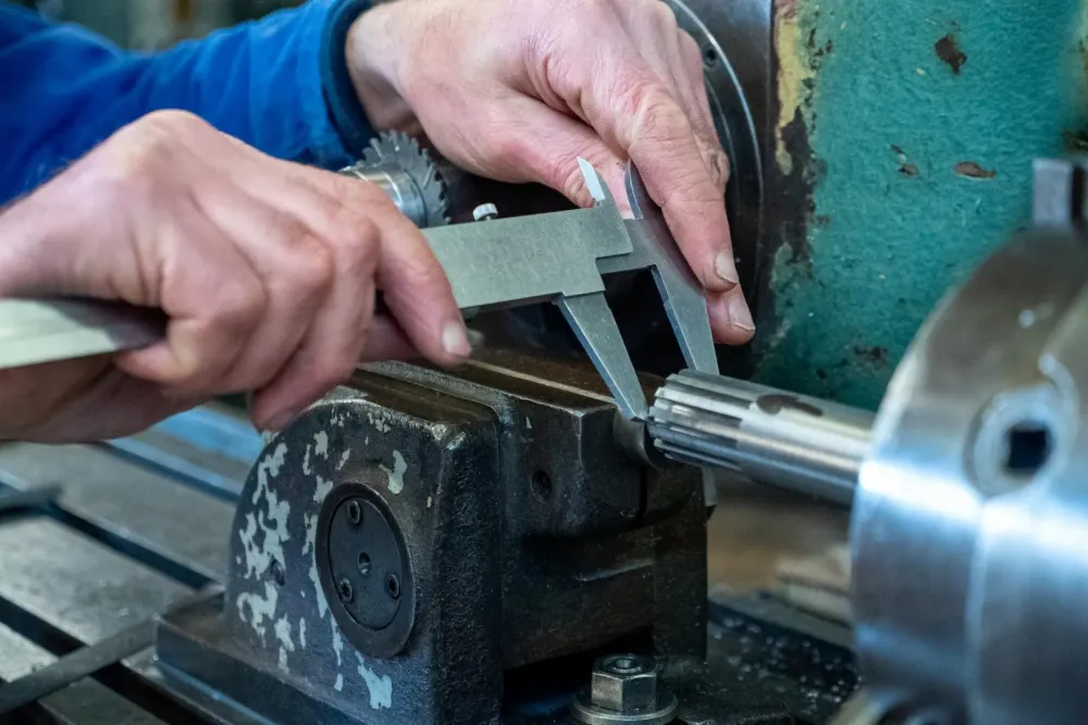 Droits et Hélicoïdaux à Arnage